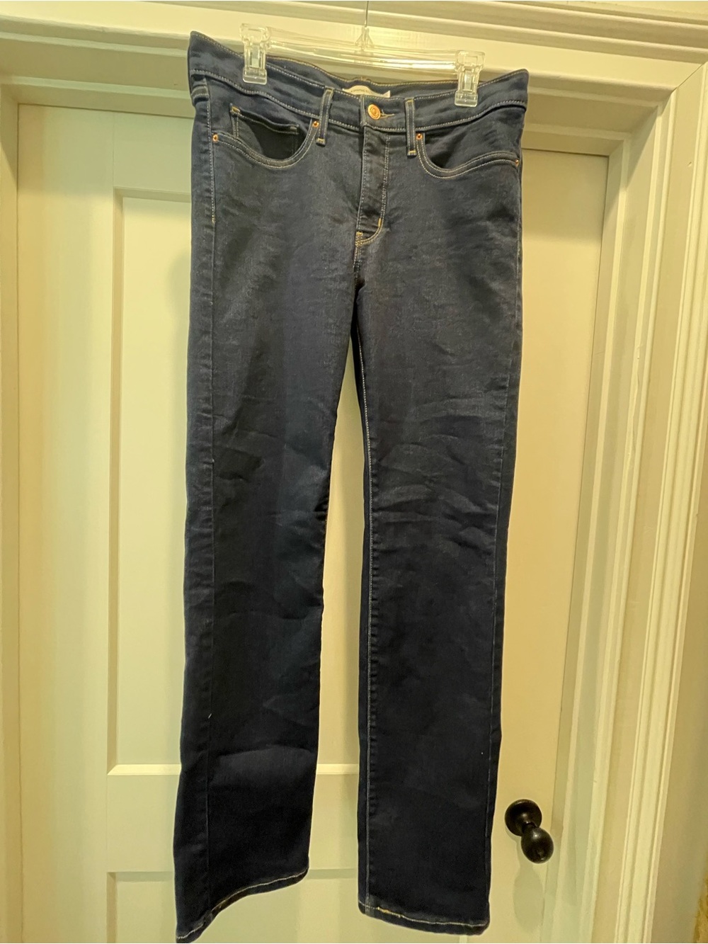 Levi’s Classic Dark Blue Women’s Jeans